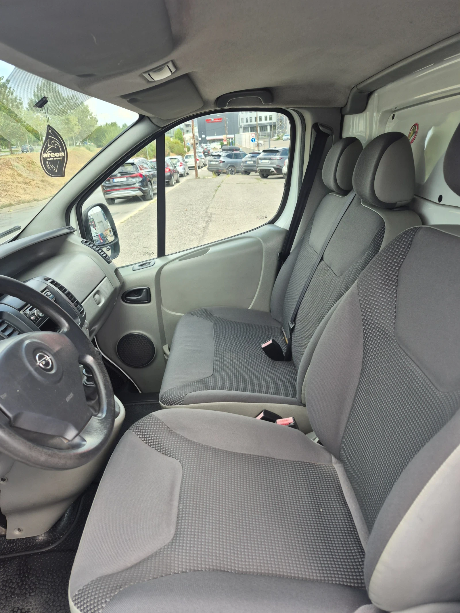 Opel Vivaro 2.0 CDTI, снимка 6 - Бусове и автобуси - 55826765