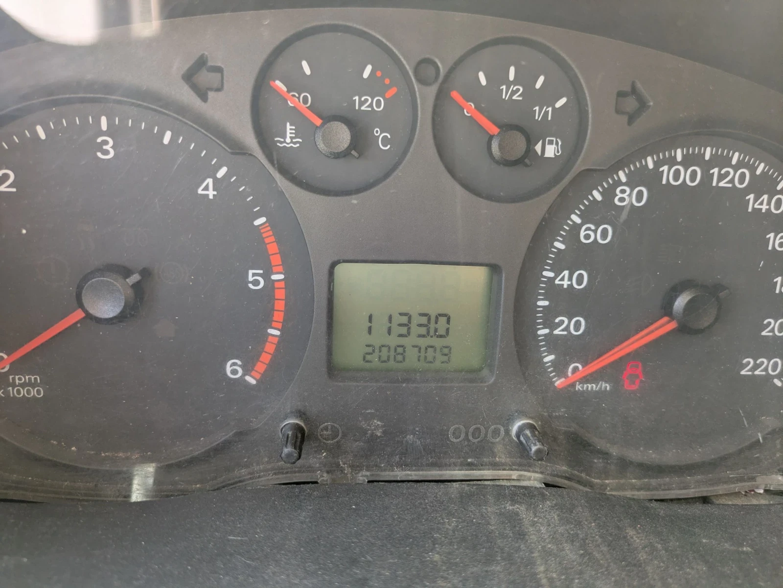 Ford Transit 2.2tdci 208000км реални, снимка 8 - Бусове и автобуси - 55873800