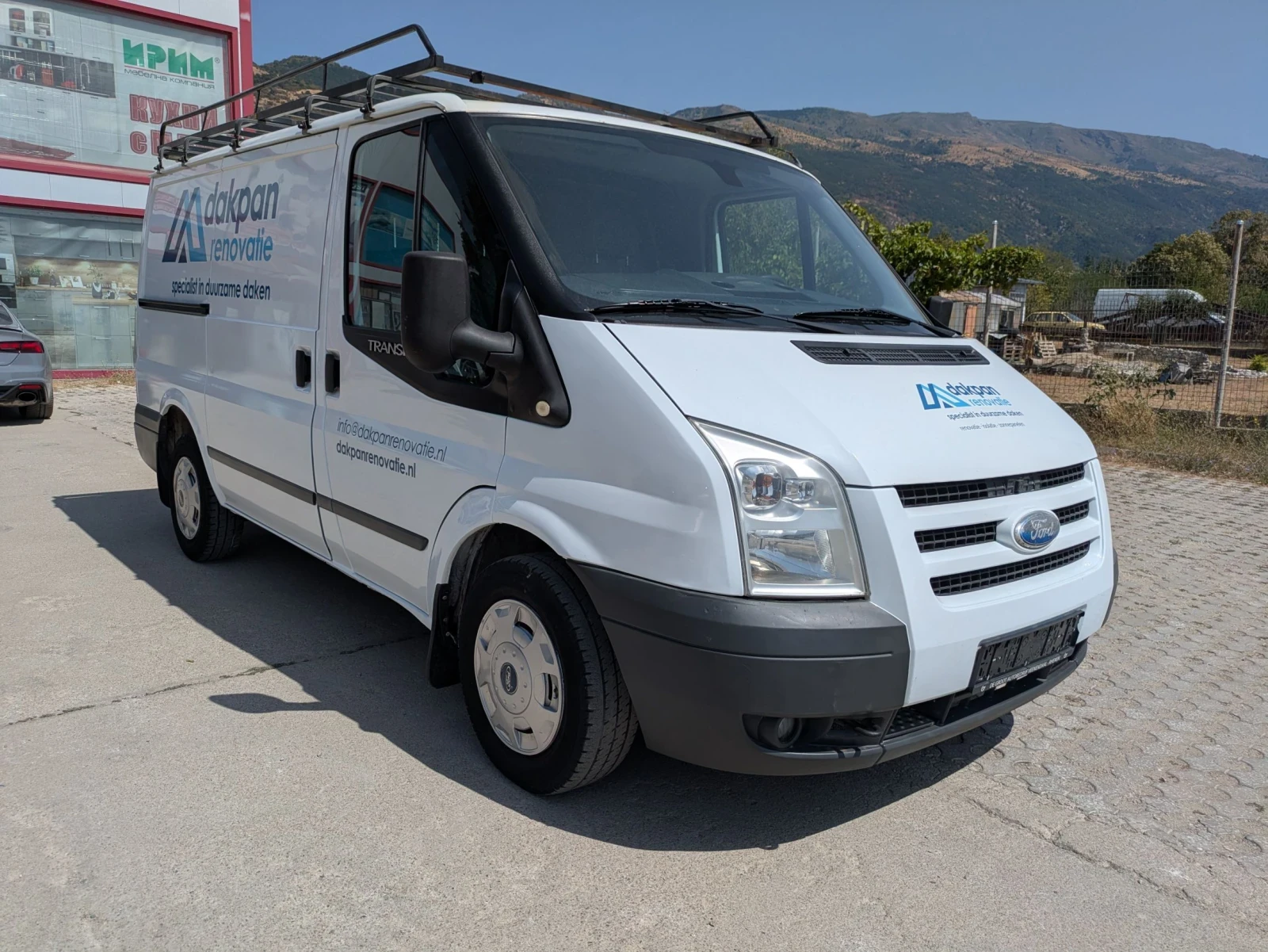 Ford Transit 2.2tdci 208000км реални