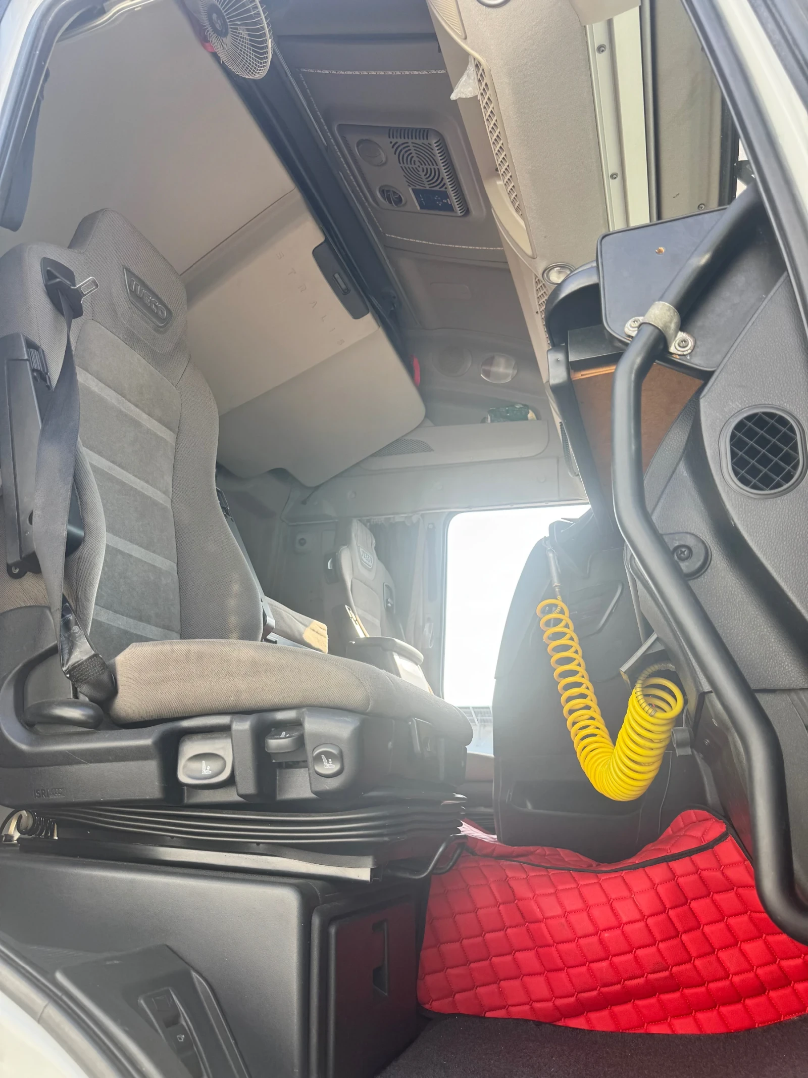 Iveco Stralis 460* Retarder* E6* , снимка 11 - Камиони - 55906239