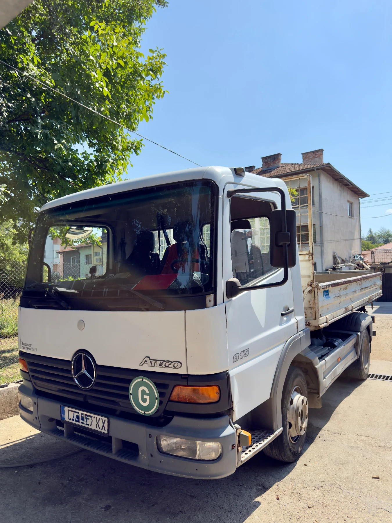 Mercedes-Benz 815