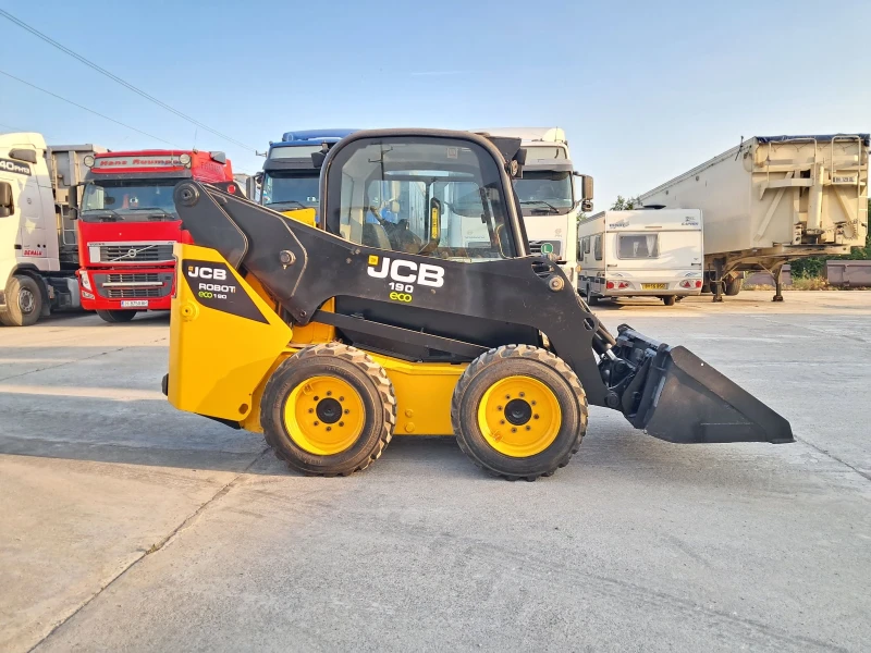 Мини челни товарачи JCB ROBOT 190, снимка 2 - Индустриална техника - 50650048