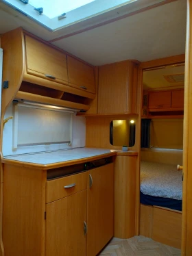 Каравана LMC Luxus 495, снимка 8