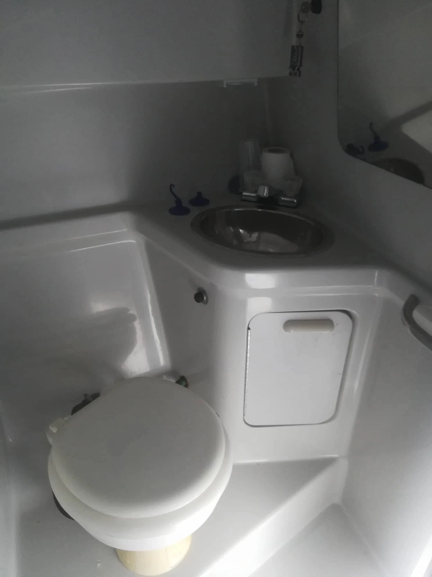 ������� ���� Sea Ray 250 Weekender | Mobile.bg � ����������� 13