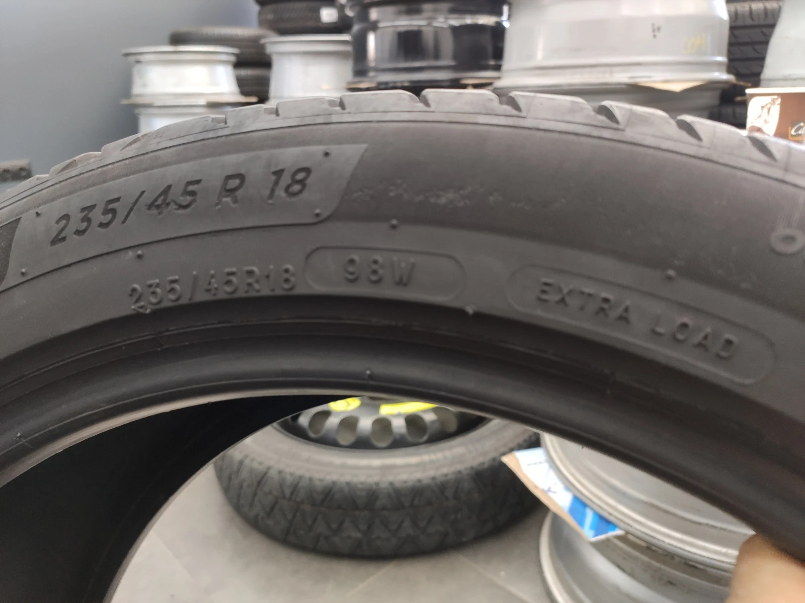  235/45R18 | Mobile.bg   6