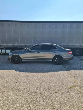 Mercedes-Benz E 220 E200, снимка 3