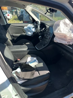 Обява за продажба на Renault Scenic 1.5DCI ~6 800 лв. - изображение 6