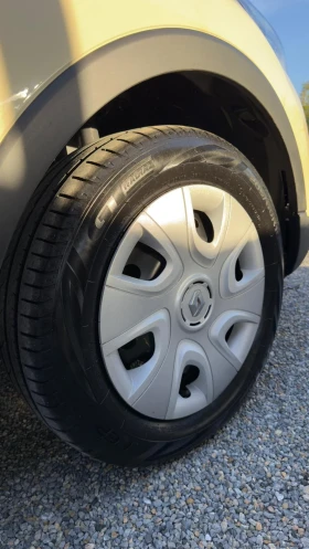 Renault Captur 1.5DCI, 70hil.km. - 14999 лв. / 7668.87 € - 60679000 7