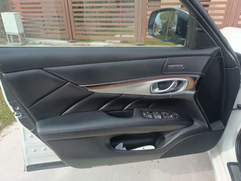 Infiniti Q Q70 Премиум, снимка 17 - Автомобили и джипове - 47499235