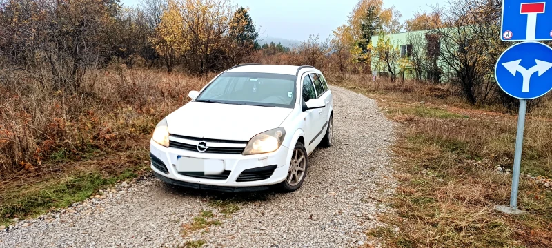 Opel Astra, снимка 4 - Автомобили и джипове - 48718065