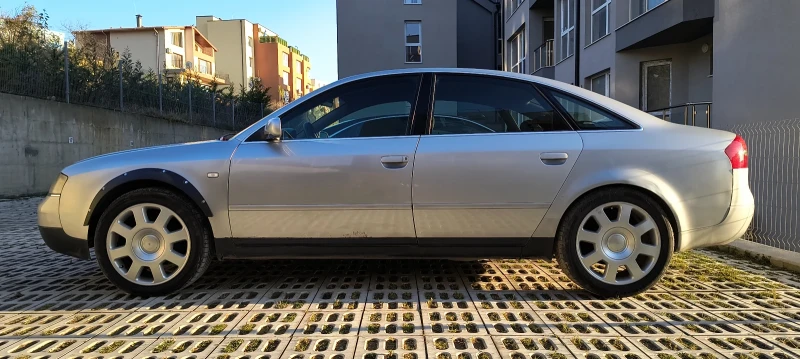 Audi A6 2.5 TDI, снимка 2 - Автомобили и джипове - 48327636