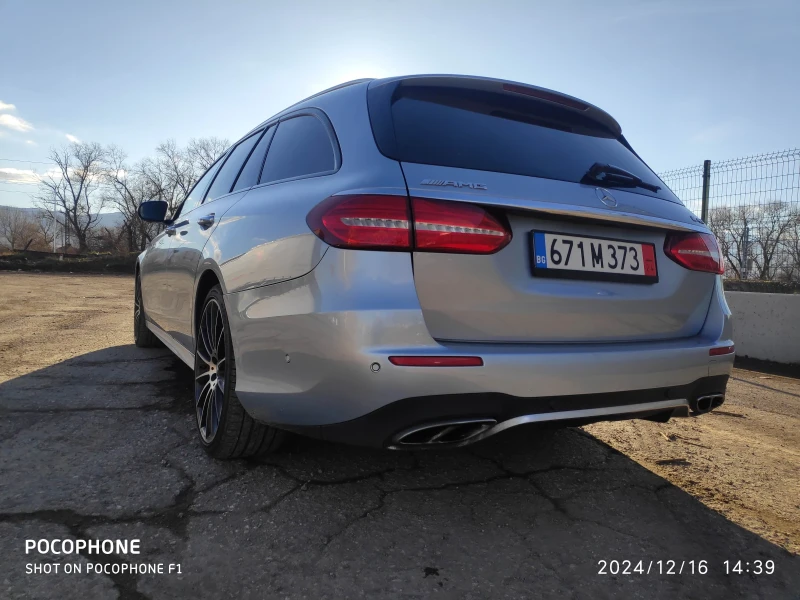 Mercedes-Benz E 43 AMG T 4mat, снимка 4 - Автомобили и джипове - 48423420