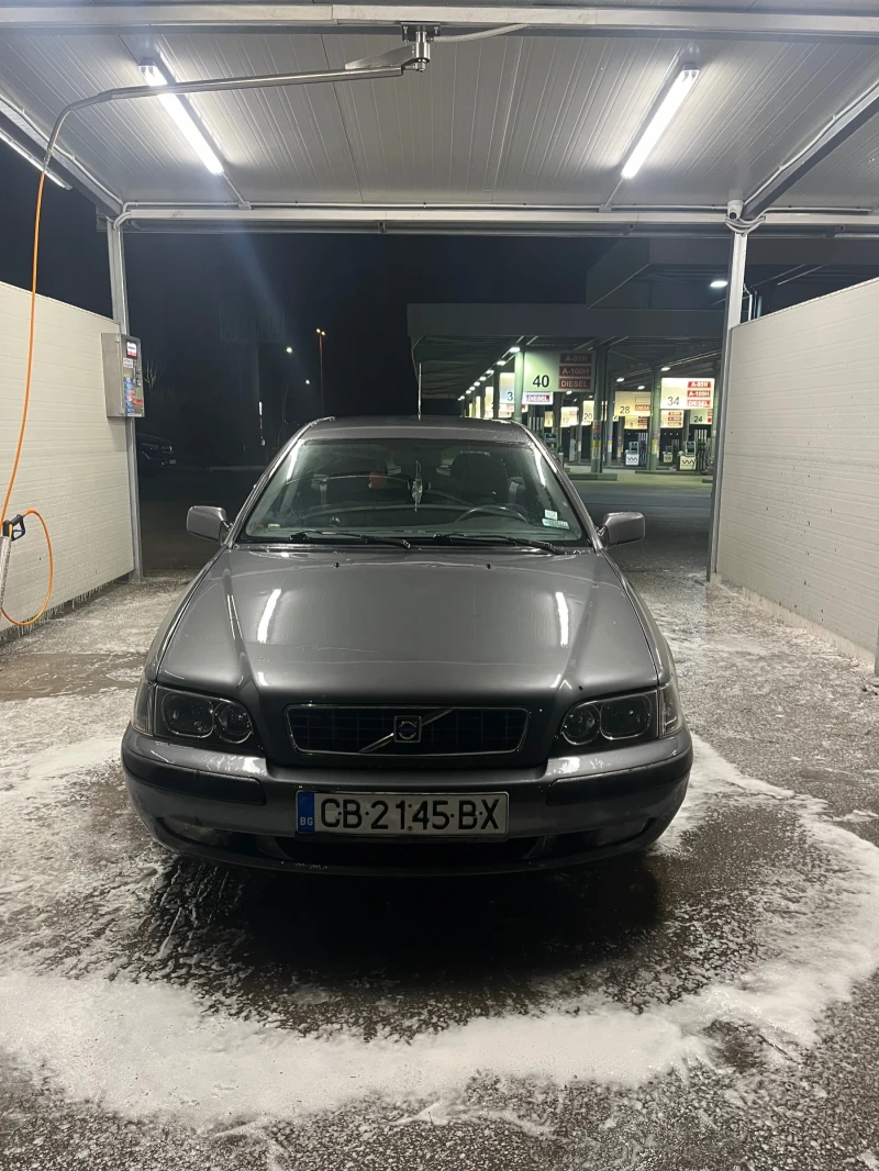 Volvo V40, снимка 1 - Автомобили и джипове - 49031140