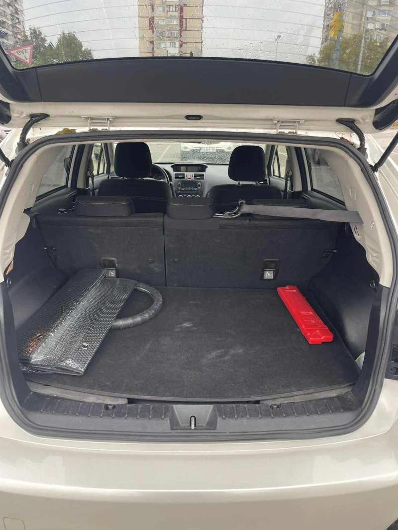 Subaru XV 2.0, снимка 9 - Автомобили и джипове - 52099499