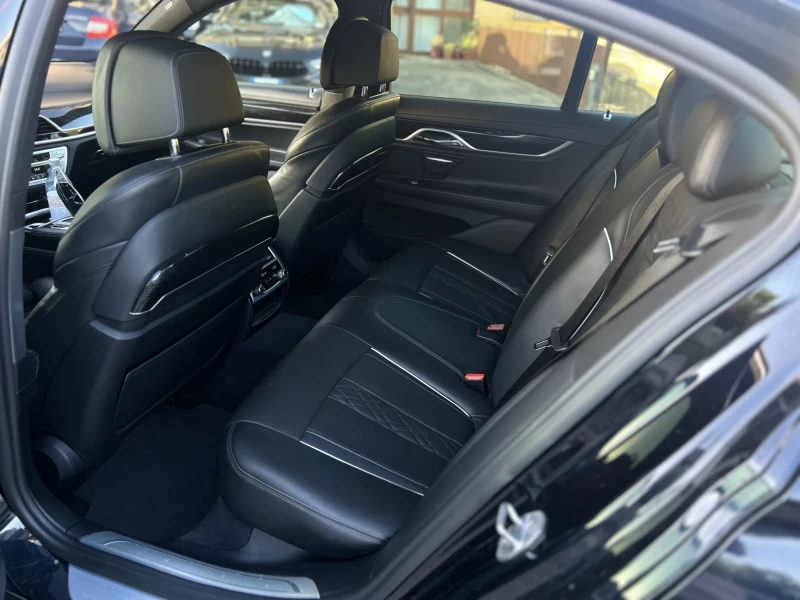 BMW 740, снимка 4 - Автомобили и джипове - 52684298