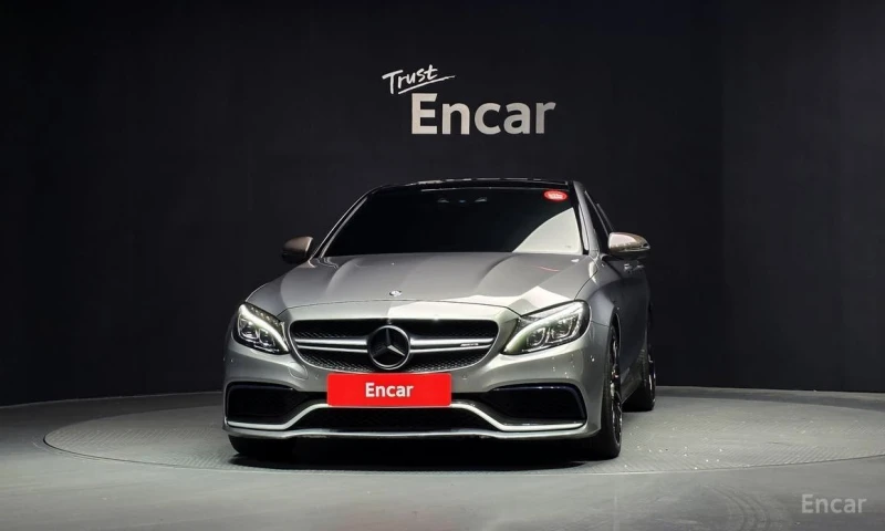 Mercedes-Benz C 63 AMG, снимка 3 - Автомобили и джипове - 52938761