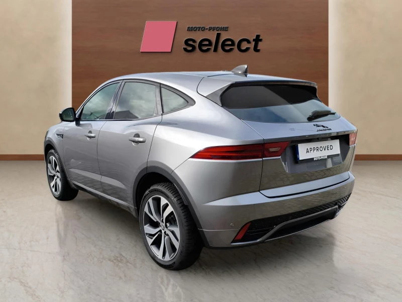 Jaguar E-pace 2.0, снимка 7 - Автомобили и джипове - 53102803