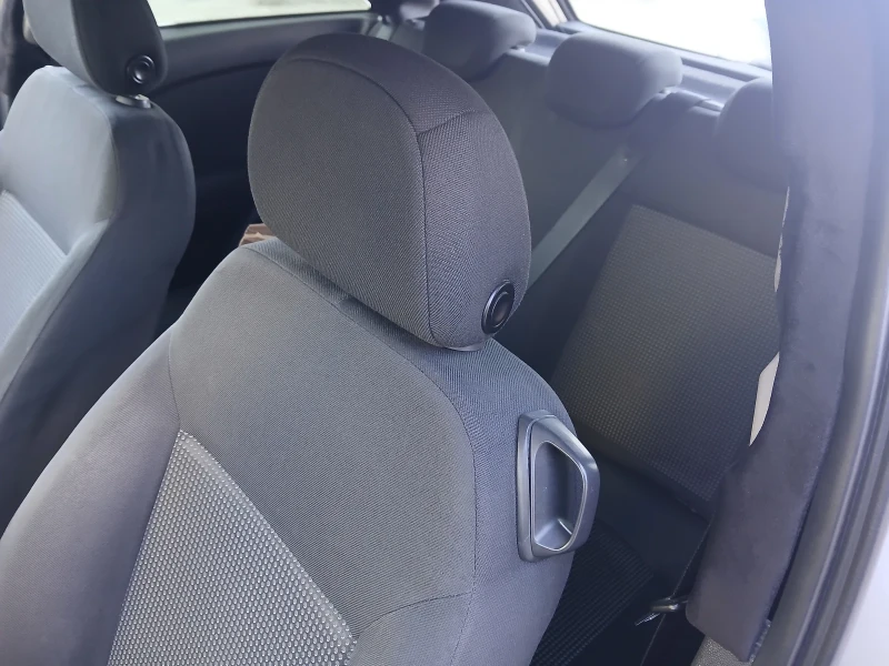 Opel Corsa, снимка 11 - Автомобили и джипове - 53165640