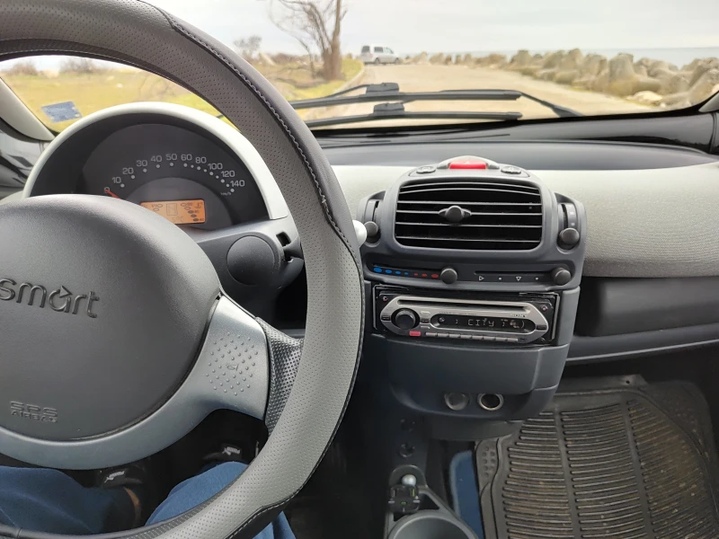 Smart Fortwo, снимка 17 - Автомобили и джипове - 53215475