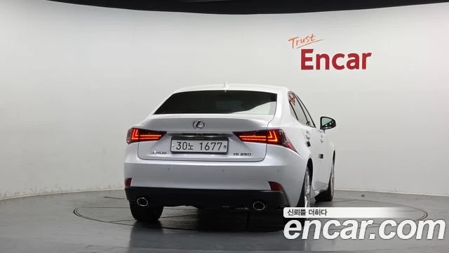 Lexus IS 250, снимка 4 - Автомобили и джипове - 56082252