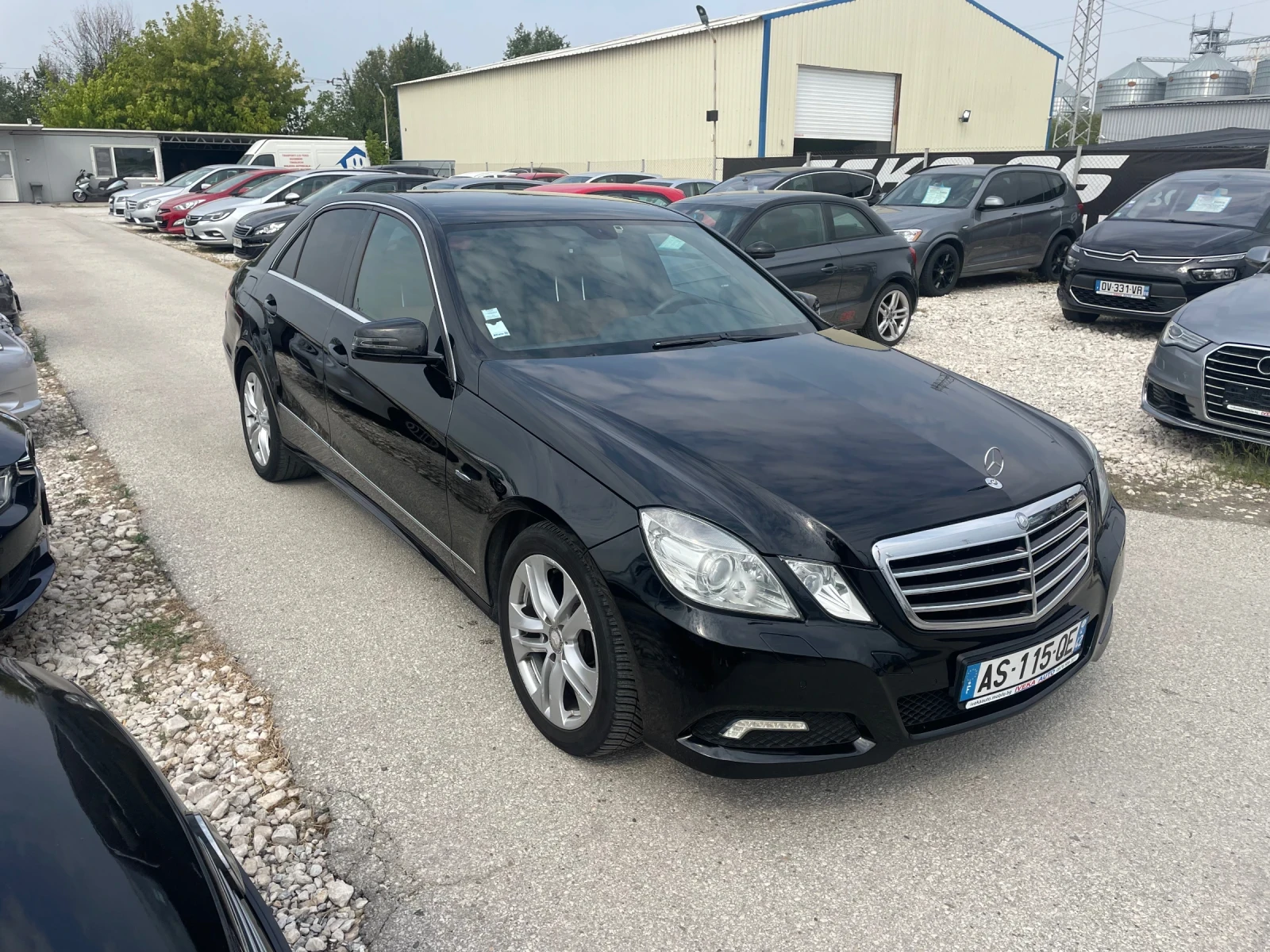 Mercedes-Benz E 350 CDI INDIVIDUAL  - изображение 3