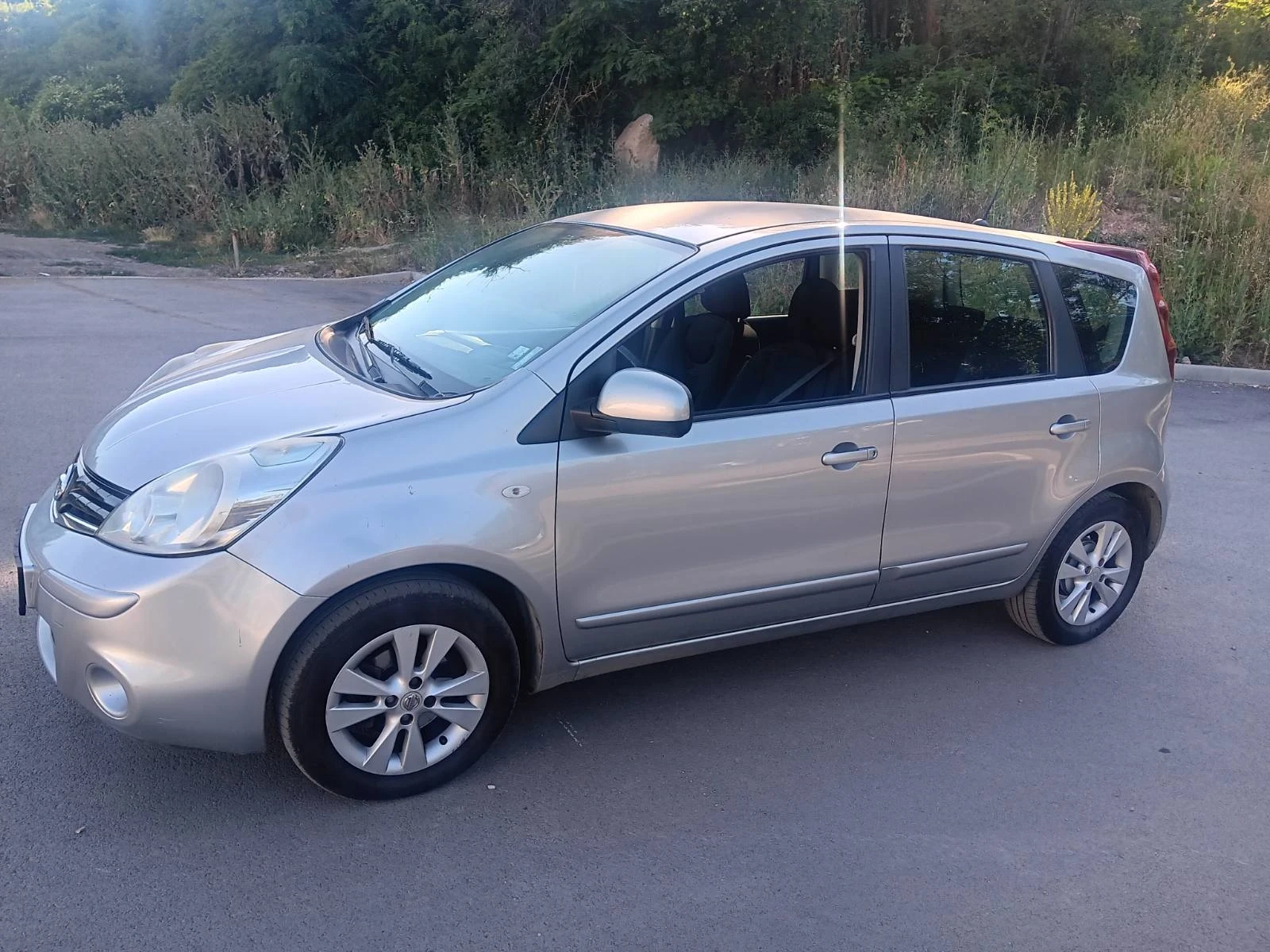 Nissan Note 1400 - изображение 2