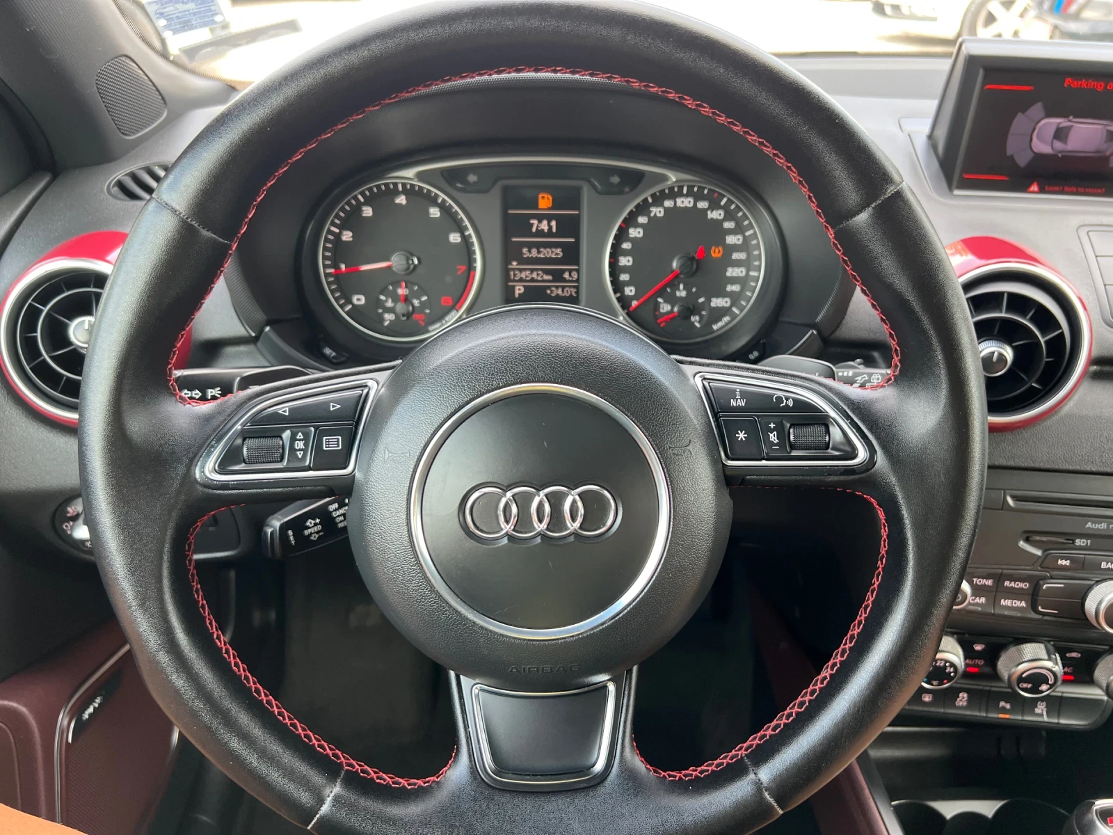 Audi A1 1.4TFSI-185 кс-S-Tronic-S-Line - изображение 10