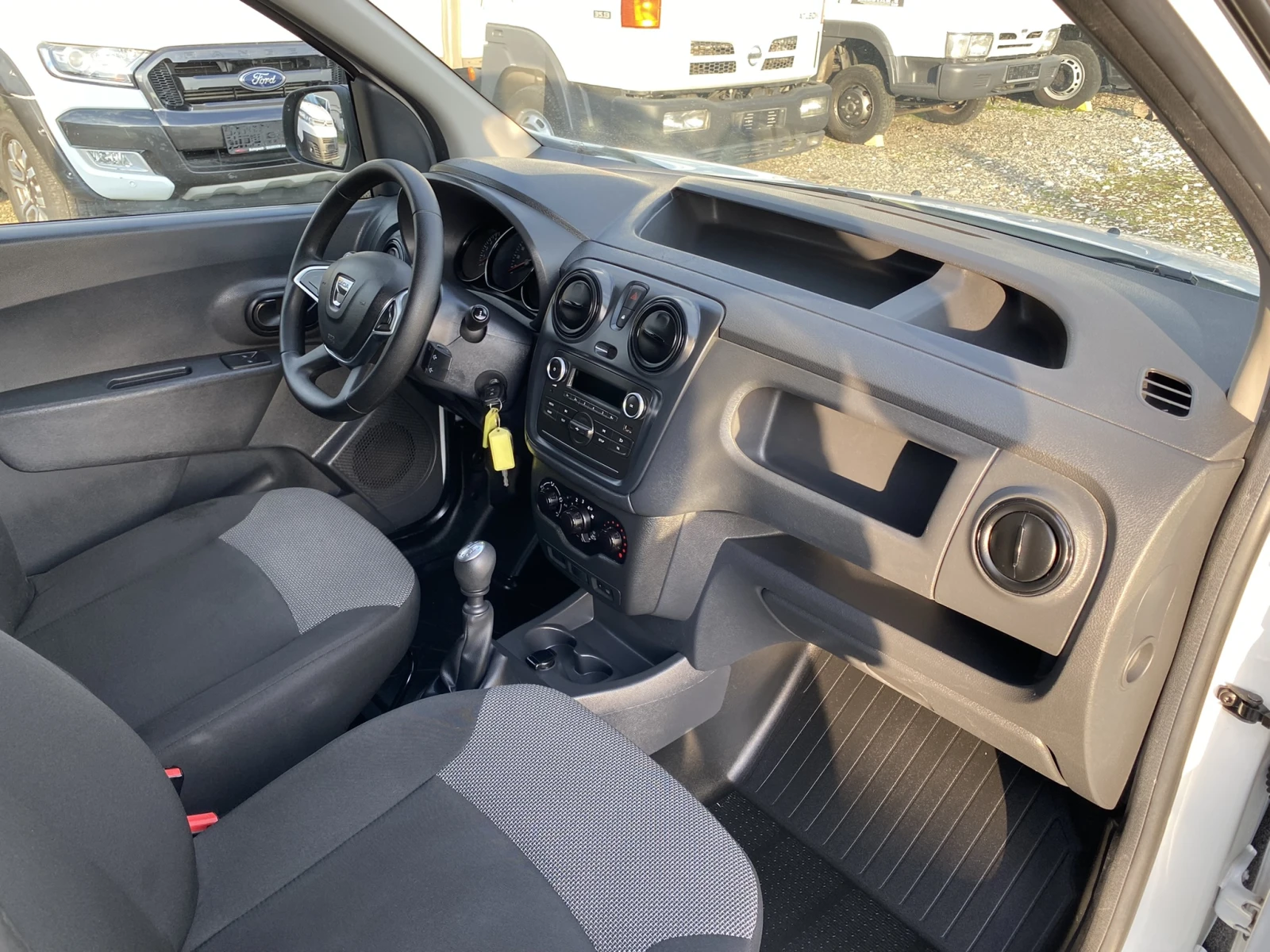 Dacia Dokker -1, 5DCI-95k.c./2021г./КЛИМАТИК - изображение 10