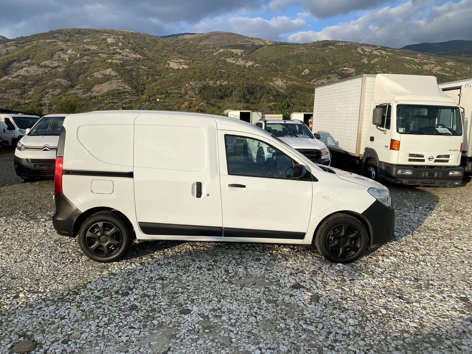 Dacia Dokker -1, 5DCI-95k.c./2021г./КЛИМАТИК - изображение 4