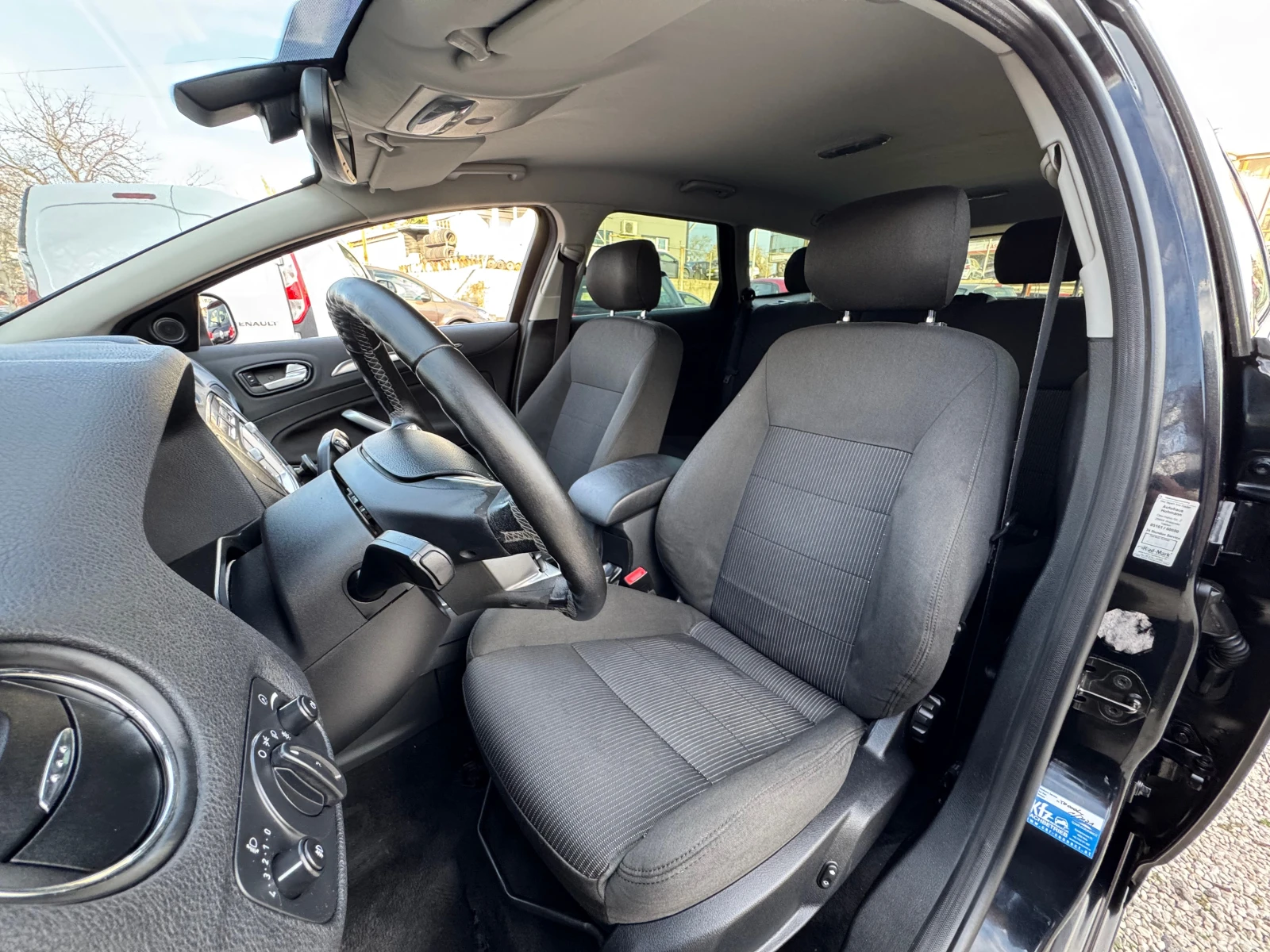 Ford Mondeo 2.0TDI-АВТОМАТ - изображение 9