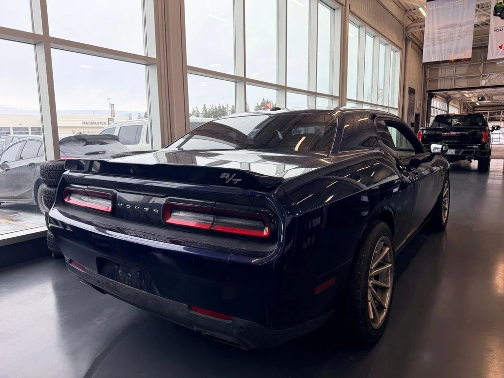 Dodge Challenger * АВТО КРЕДИТ* ЦЕНА ДО БГ * СЕРВИЗНА ИСТОРИЯ *  - изображение 4