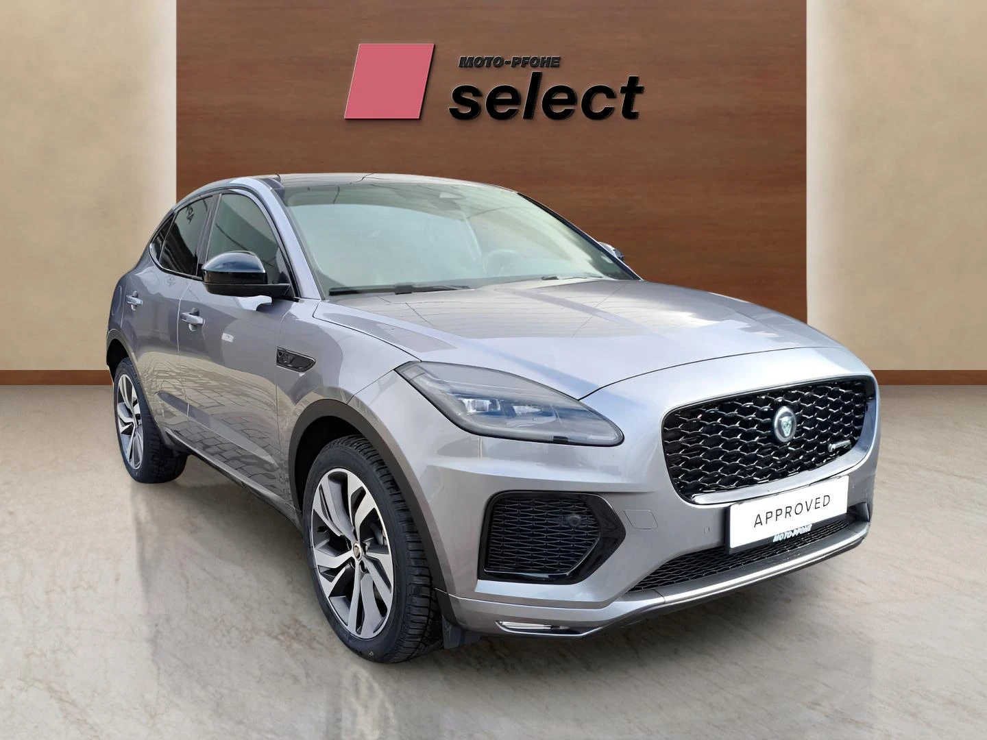 Jaguar E-pace 2.0 - изображение 3