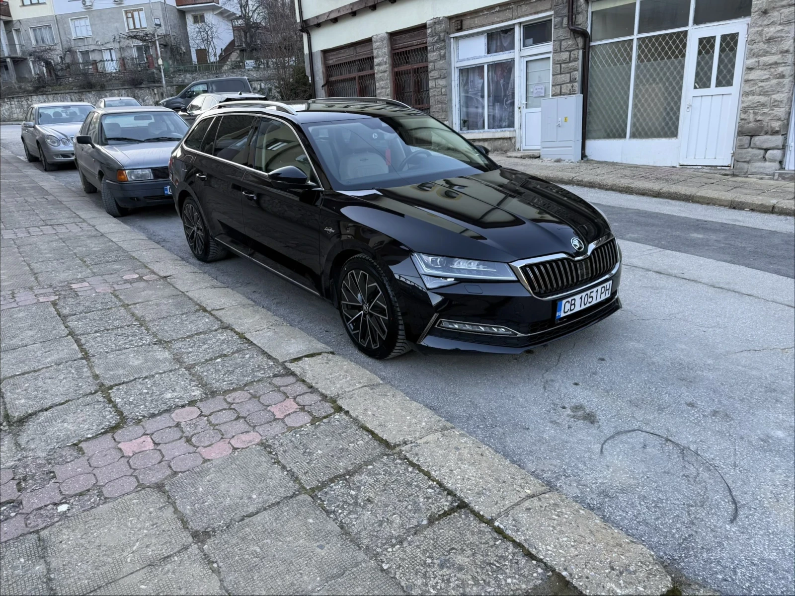 Skoda Superb L&K 2.0TDI 190кс КОМБИ - изображение 7