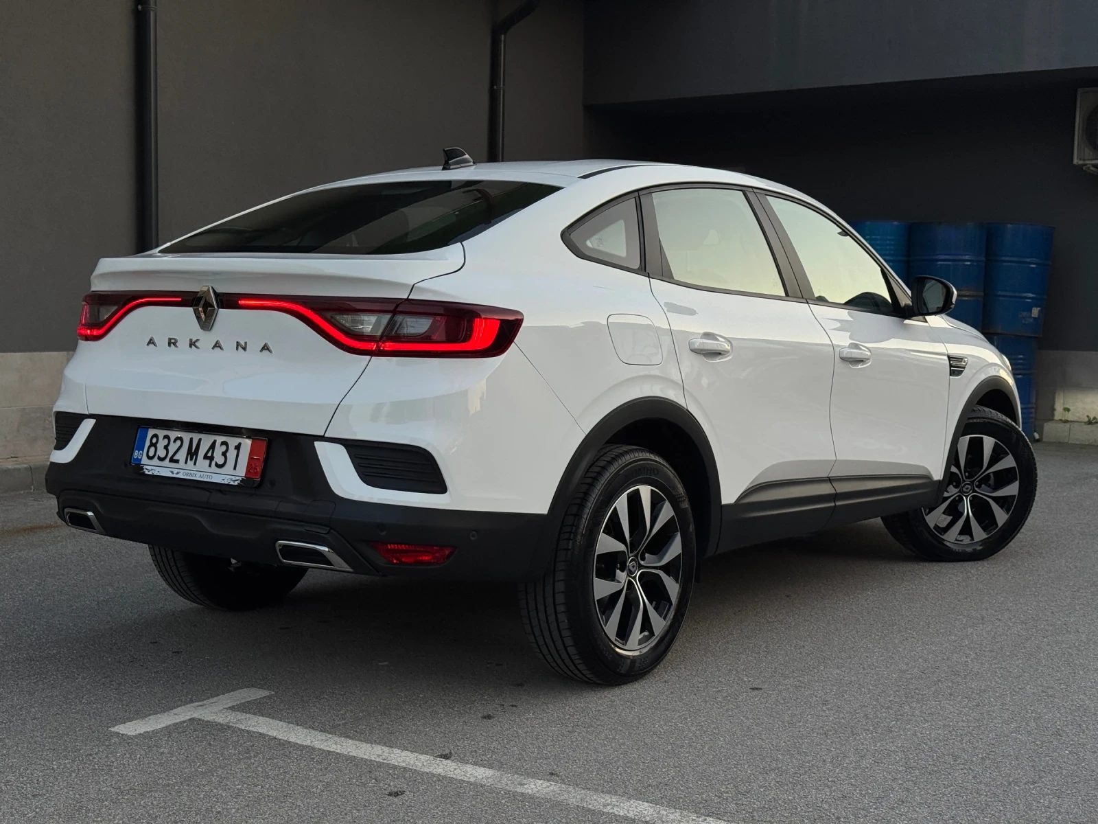 Renault Arkana // 21 300км // ГАРАНЦИОННА Mild Hybrid (MHEV), снимка 4 - Автомобили и джипове - 53191748