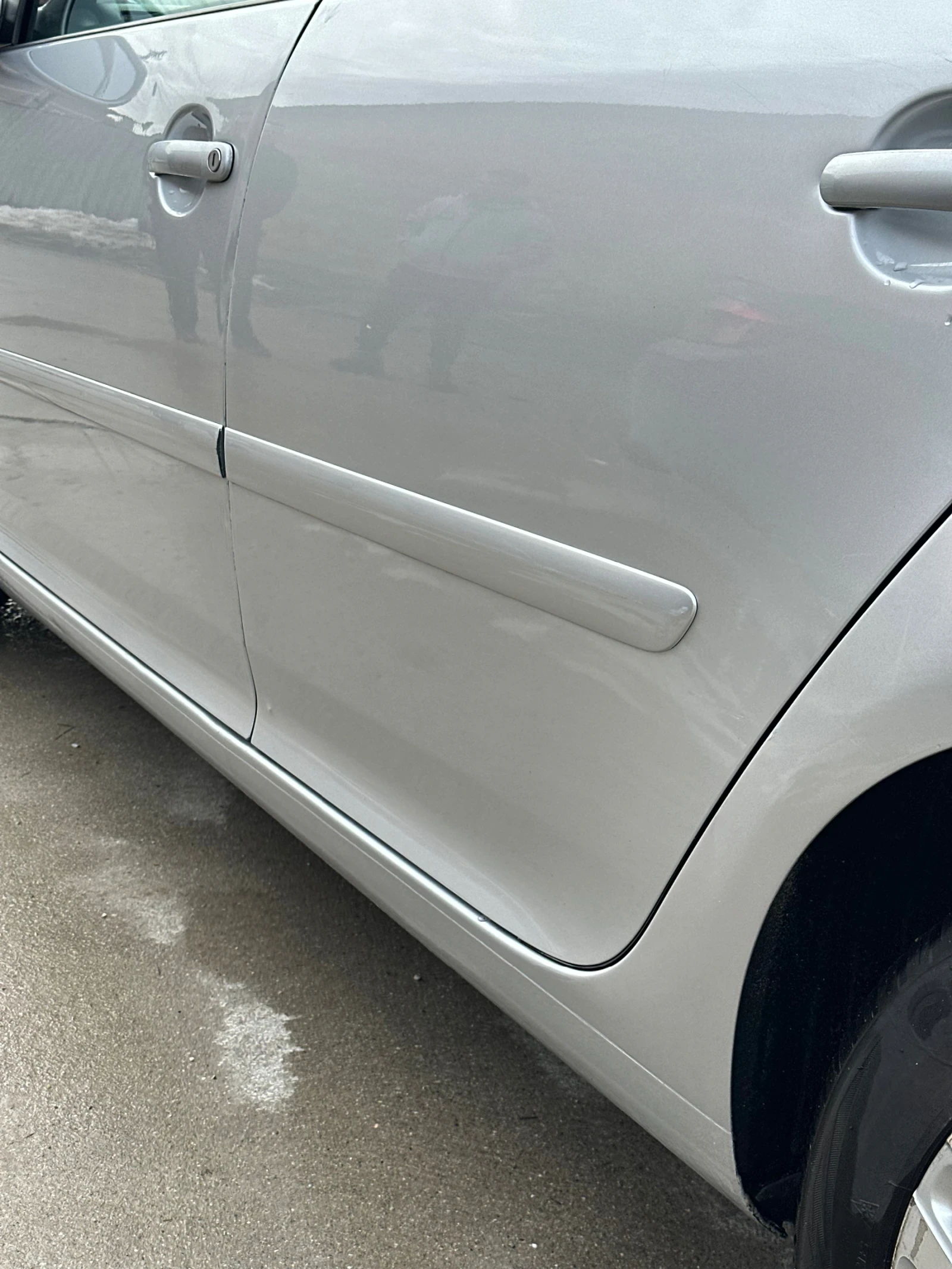 VW Golf 1.9��� 105�� 2008�. ���� 4  | Mobile.bg � ����������� 8