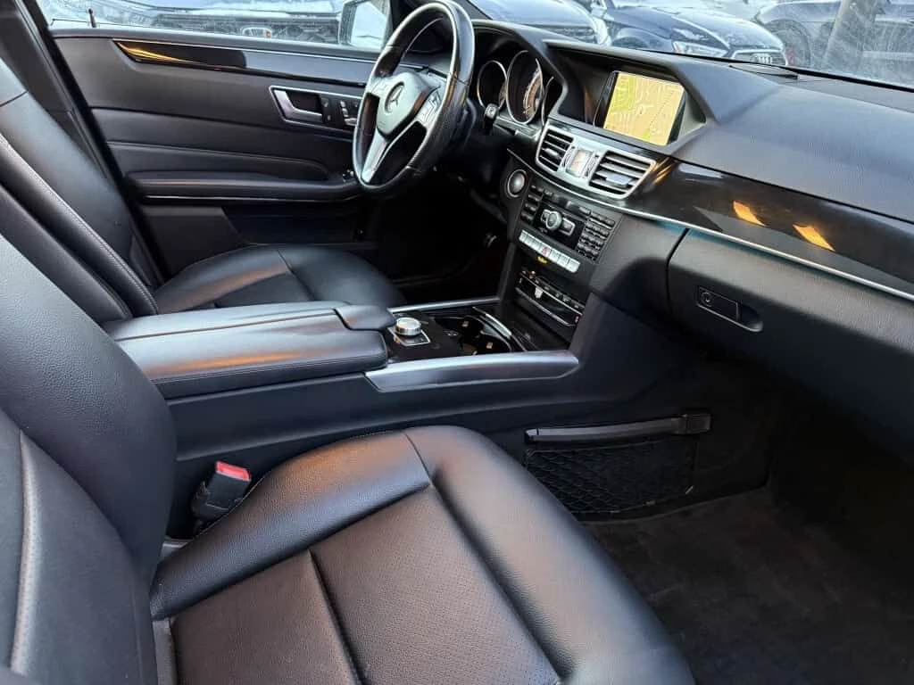 Mercedes-Benz E 250 * BlueTEC 4dr All wheel Drive 4MATIC Sedan Aut * C, снимка 13 - Автомобили и джипове - 53734844