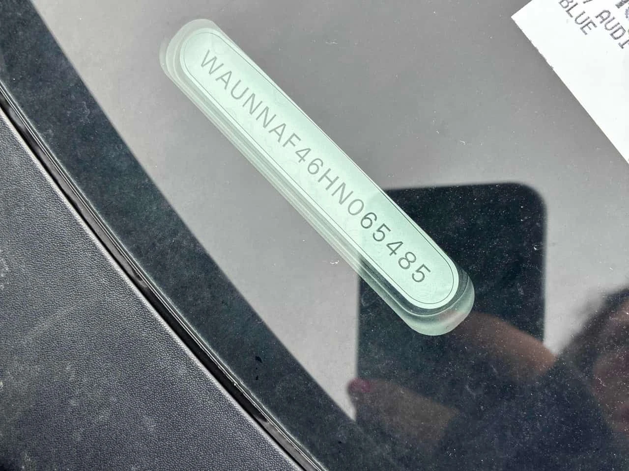 Audi A4 * Komfort * ШИБИДАХ * KEYLESS * ПОДГРЕВИ * CARFAX, снимка 12 - Автомобили и джипове - 54060778