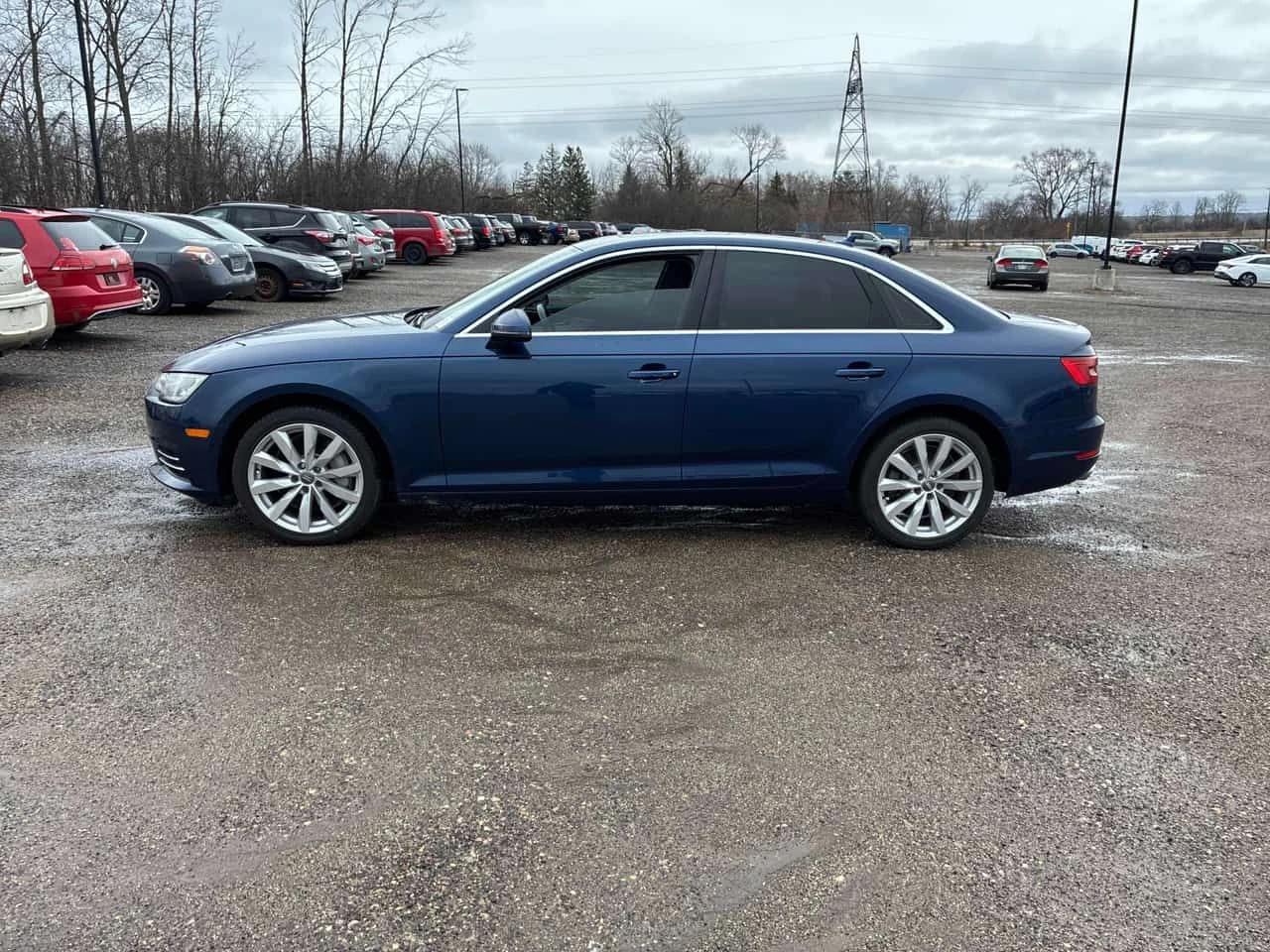 Audi A4 * Komfort * ШИБИДАХ * KEYLESS * ПОДГРЕВИ * CARFAX, снимка 2 - Автомобили и джипове - 54060778