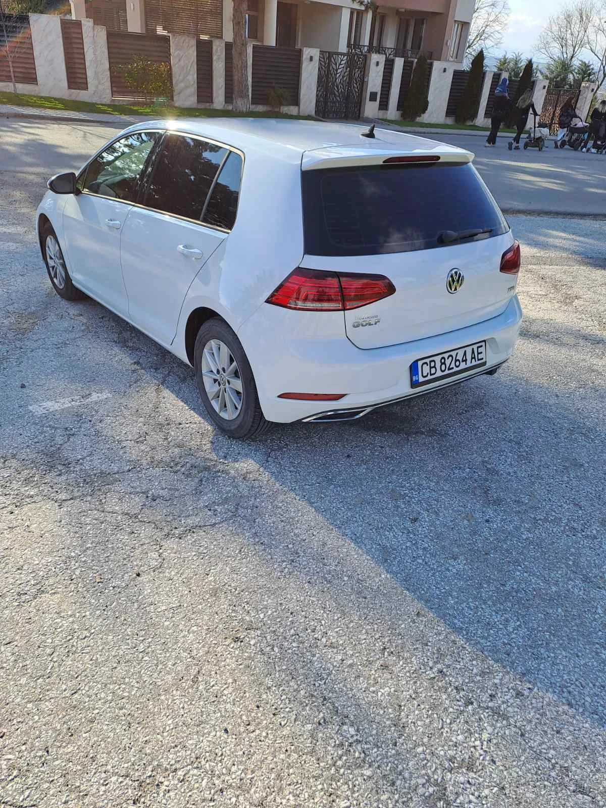 VW Golf 1.8 TSI, снимка 5 - Автомобили и джипове - 54092066