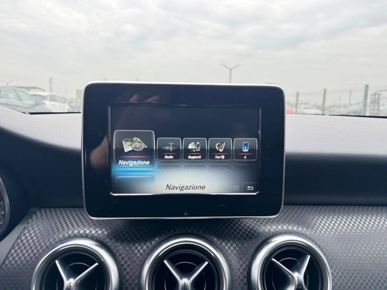 Mercedes-Benz A 180 sport facelift, снимка 15 - Автомобили и джипове - 54219239