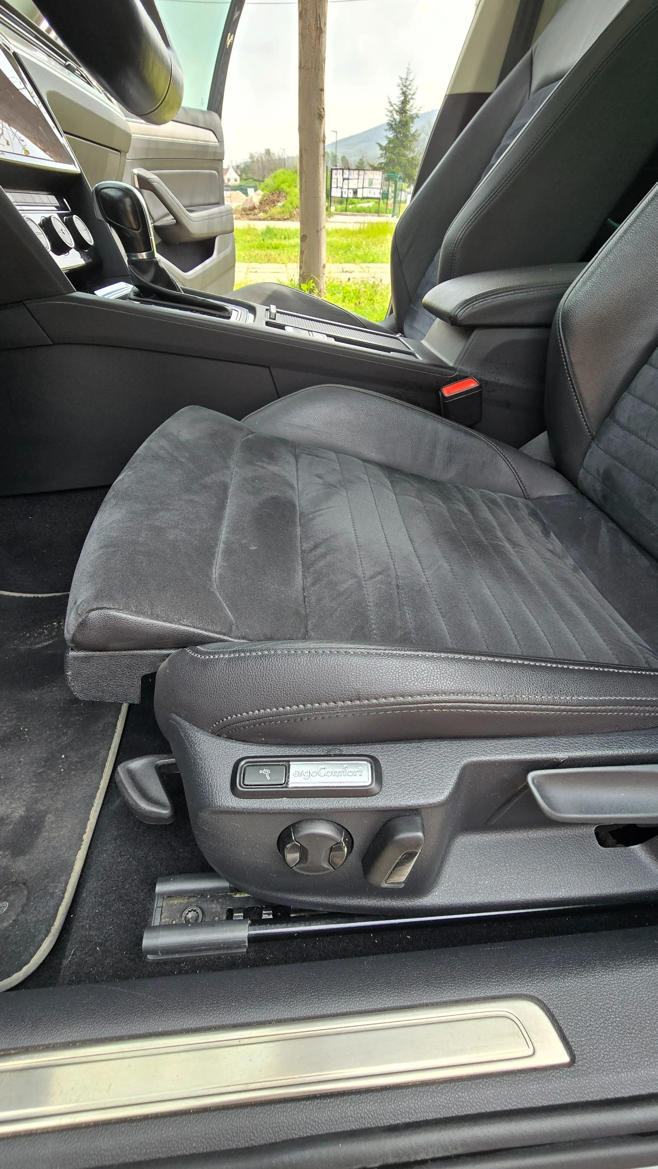 VW Passat B8 Highline, снимка 7 - Автомобили и джипове - 54479814