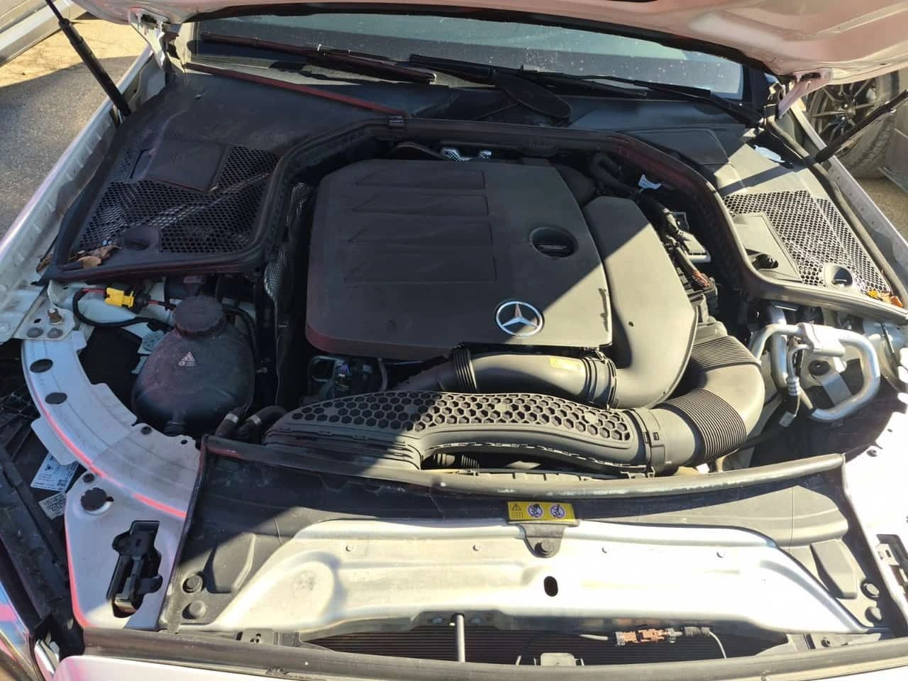 Mercedes-Benz C 300 ПОДГРЕВИ * ПАНО * KEYLESS * CARFAX, снимка 17 - Автомобили и джипове - 54479958