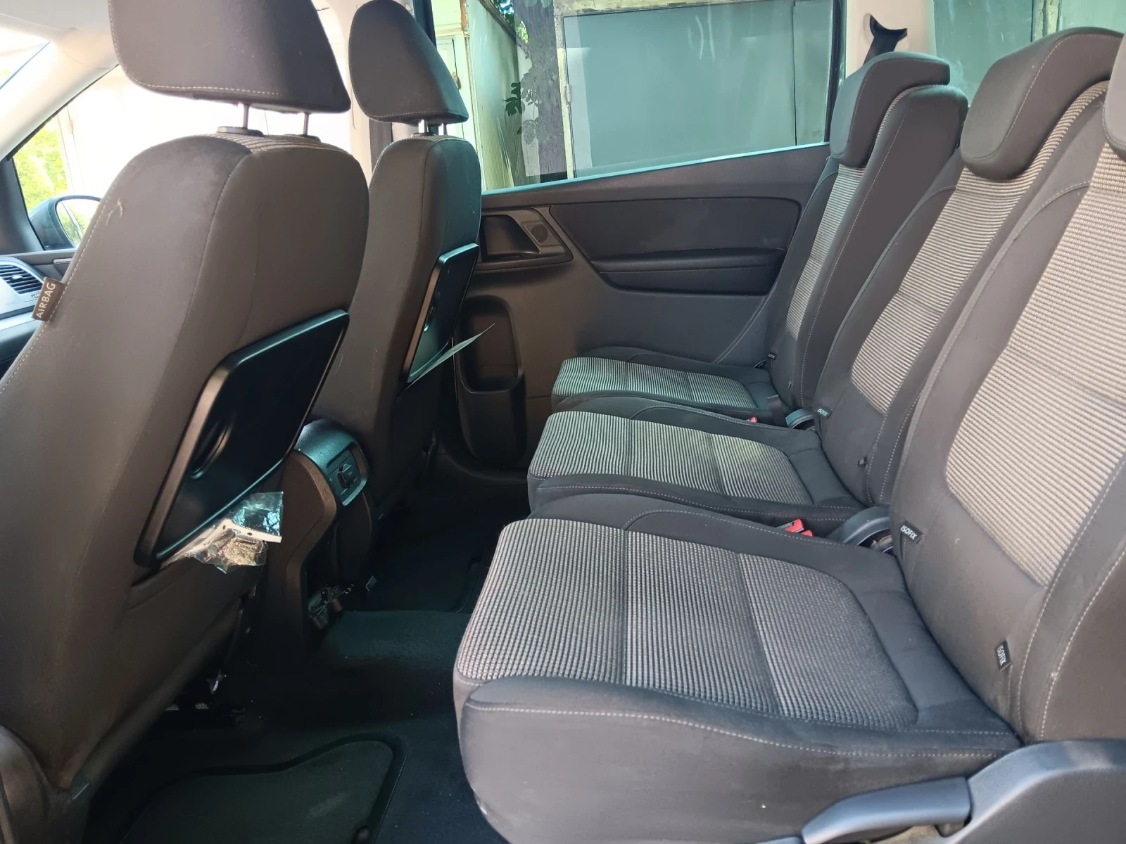 VW Sharan 2.0TDI, снимка 9 - Автомобили и джипове - 55397054