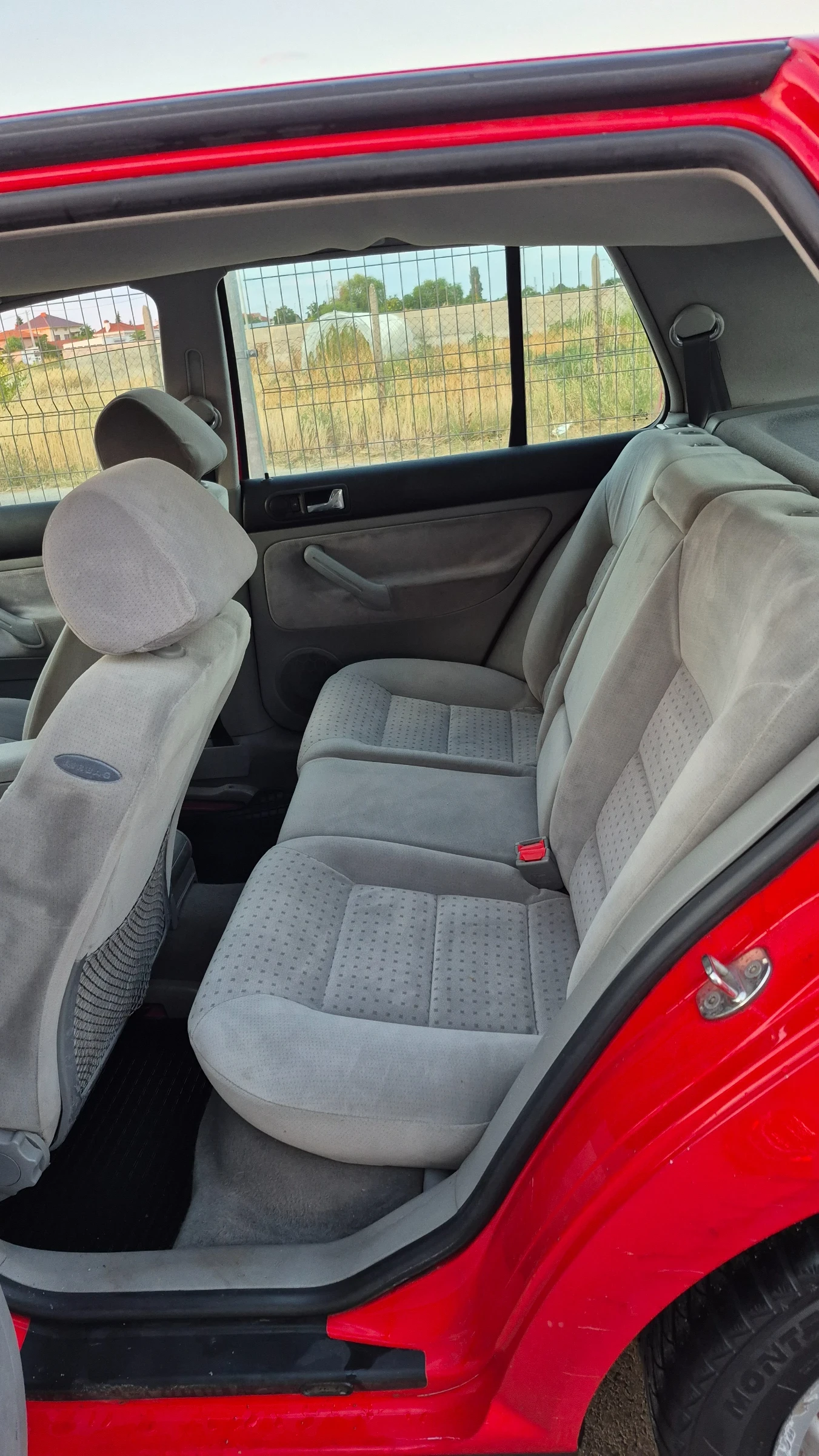 VW Golf 1.9 TDI/90 Клима* * * , снимка 9 - Автомобили и джипове - 55638944
