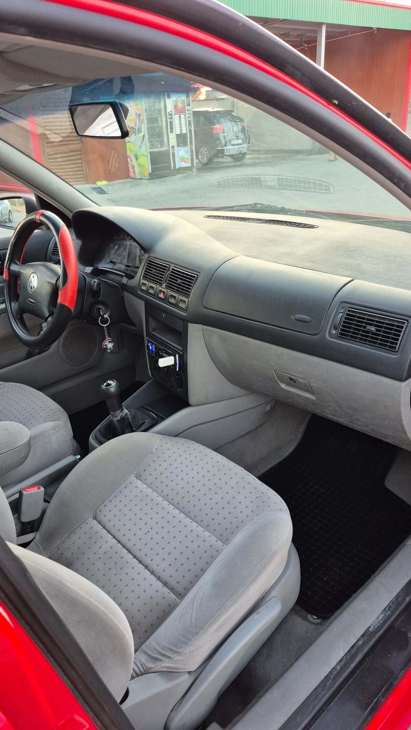 VW Golf 1.9 TDI/90 Клима* * * , снимка 8 - Автомобили и джипове - 55638944