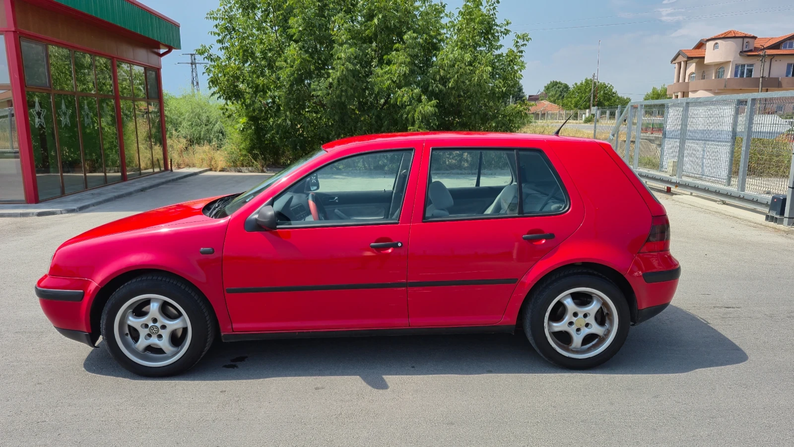 VW Golf 1.9 TDI/90 Клима* * * , снимка 8 - Автомобили и джипове - 55850442