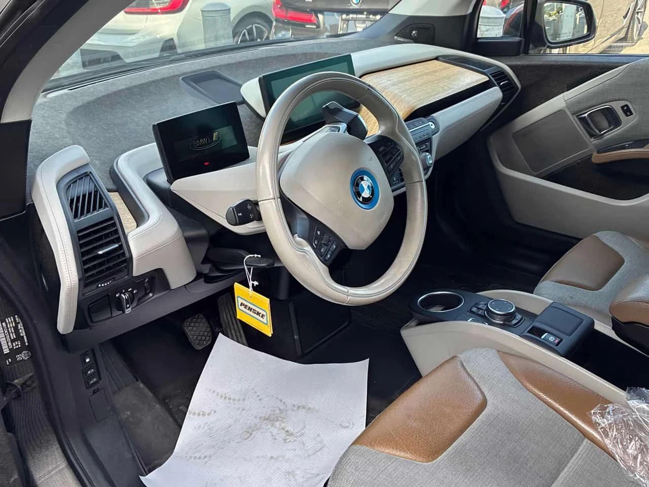 BMW i3 * 4dr HB w/Range Extender * CARFAX * ����� �� ���� | Mobile.bg � ����������� 5