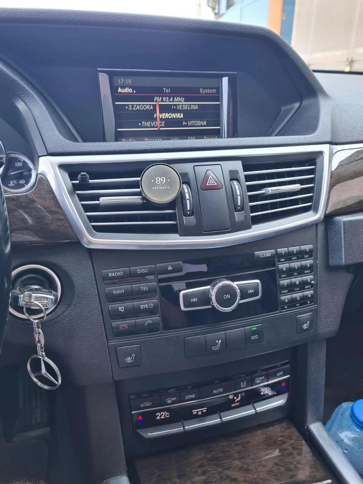 Mercedes-Benz E 220 E200, снимка 9 - Автомобили и джипове - 55798673