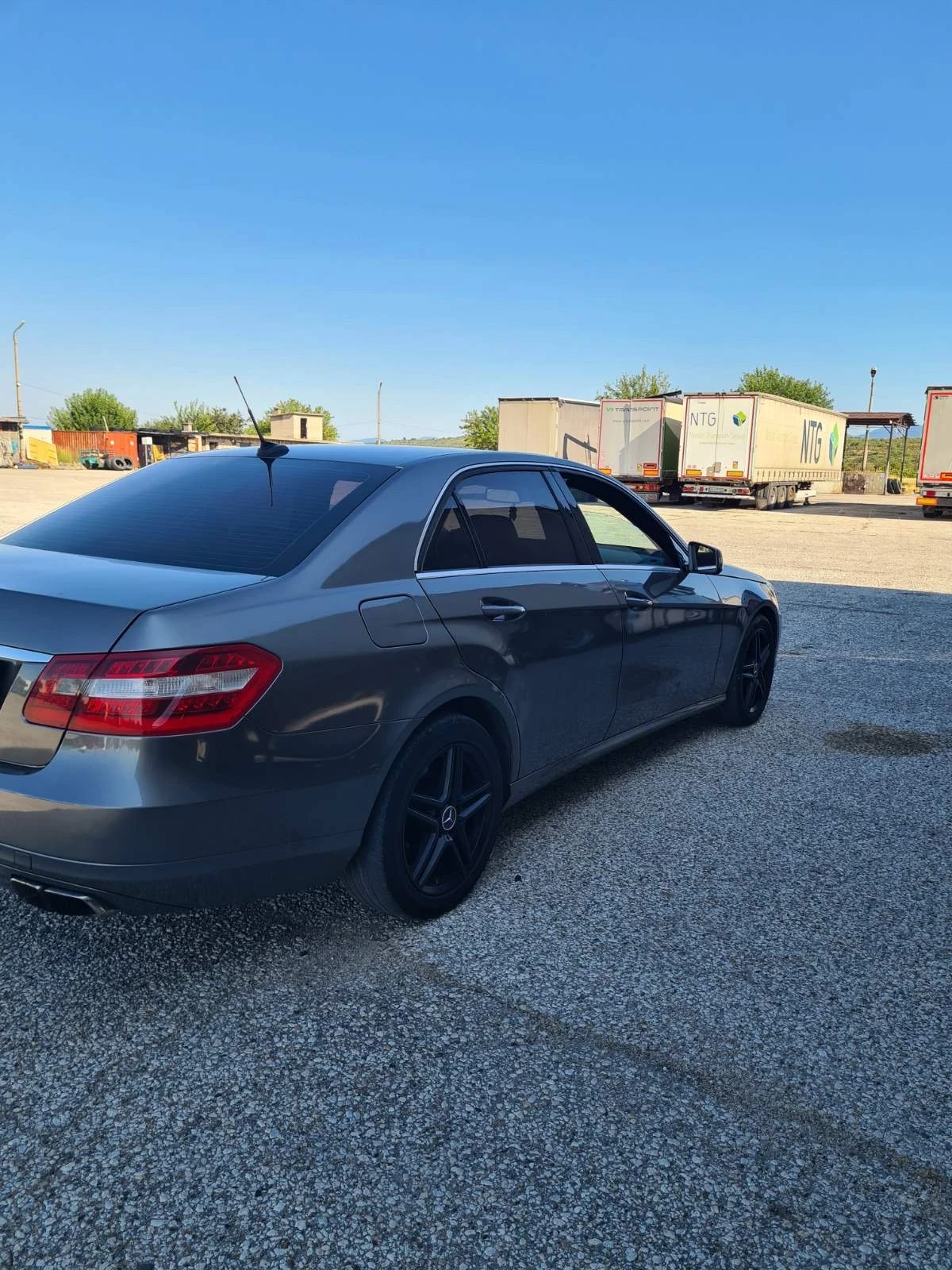 Mercedes-Benz E 220 E200, снимка 4 - Автомобили и джипове - 55798673