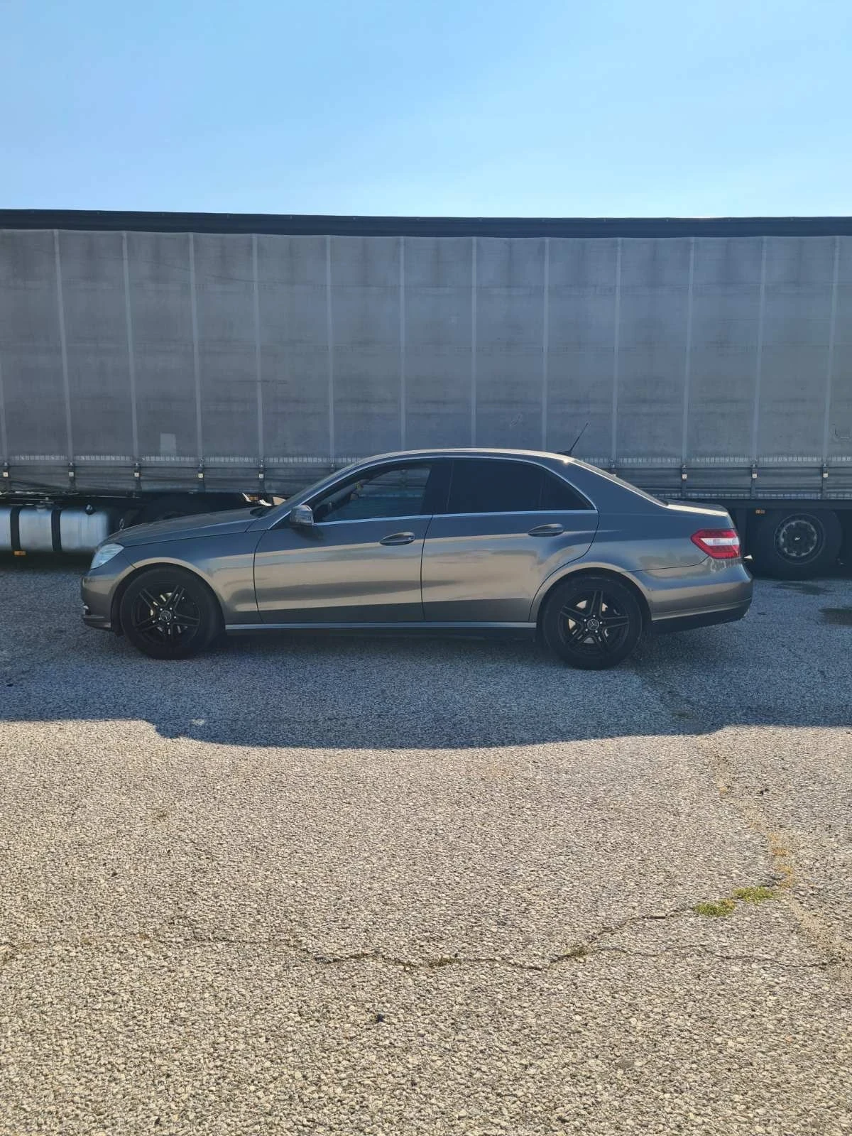 Mercedes-Benz E 220 E200, снимка 3 - Автомобили и джипове - 55798673